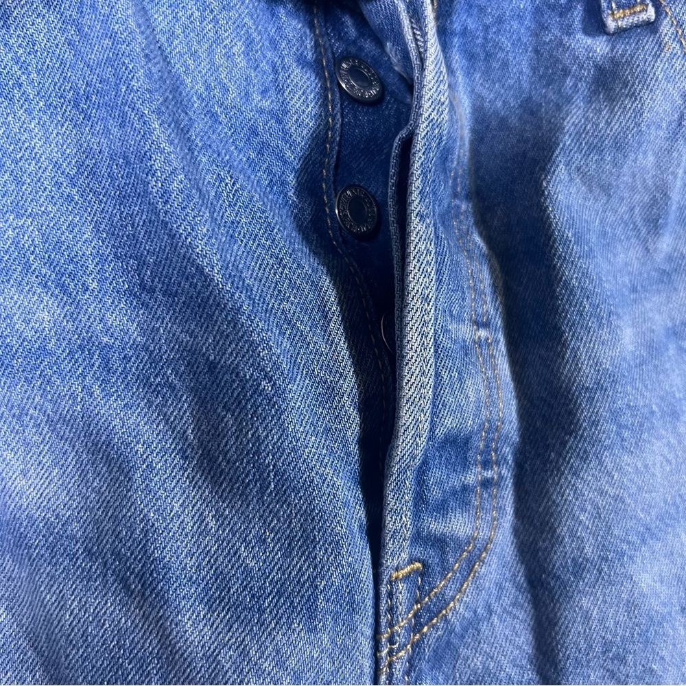 Levi’s 501 Short in Luxor Light Destructed Size W31 - Picture 3 of 5